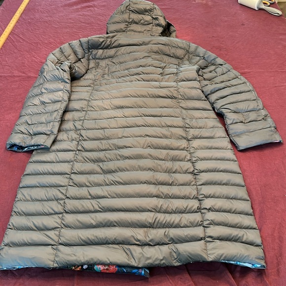 Johnny Was L Black and Red floral reversible car coat Jacket snaps pockets hood - Picture 12 of 12